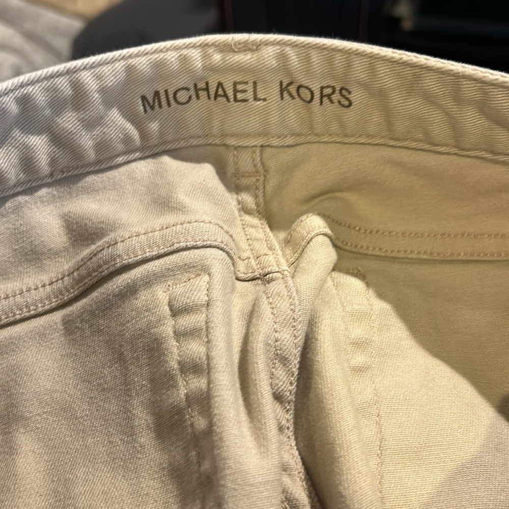 Michael Kors women’s short bundle - Picture 5 of 9